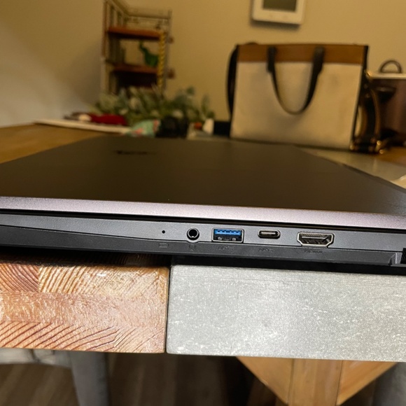 MSI Pulse GL66 11UCK-1250 gaming laptop - Picture 6 of 11